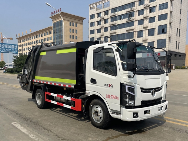 壓縮垃圾車(chē)，垃圾車(chē)，垃圾車(chē)廠家，楚勝集團(tuán)