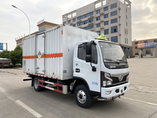 雜項(xiàng)危險(xiǎn)物品廂式運(yùn)輸車，廂式運(yùn)輸車，楚勝汽車集團(tuán)