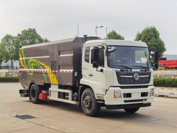 道路污染清除車(chē)，清掃車(chē)，道路清掃車(chē)，楚勝汽車(chē)集團(tuán)